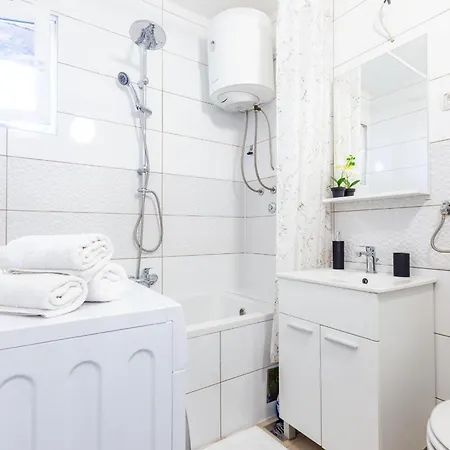 Lana Apartman