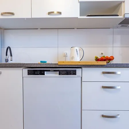 Lana Apartman
